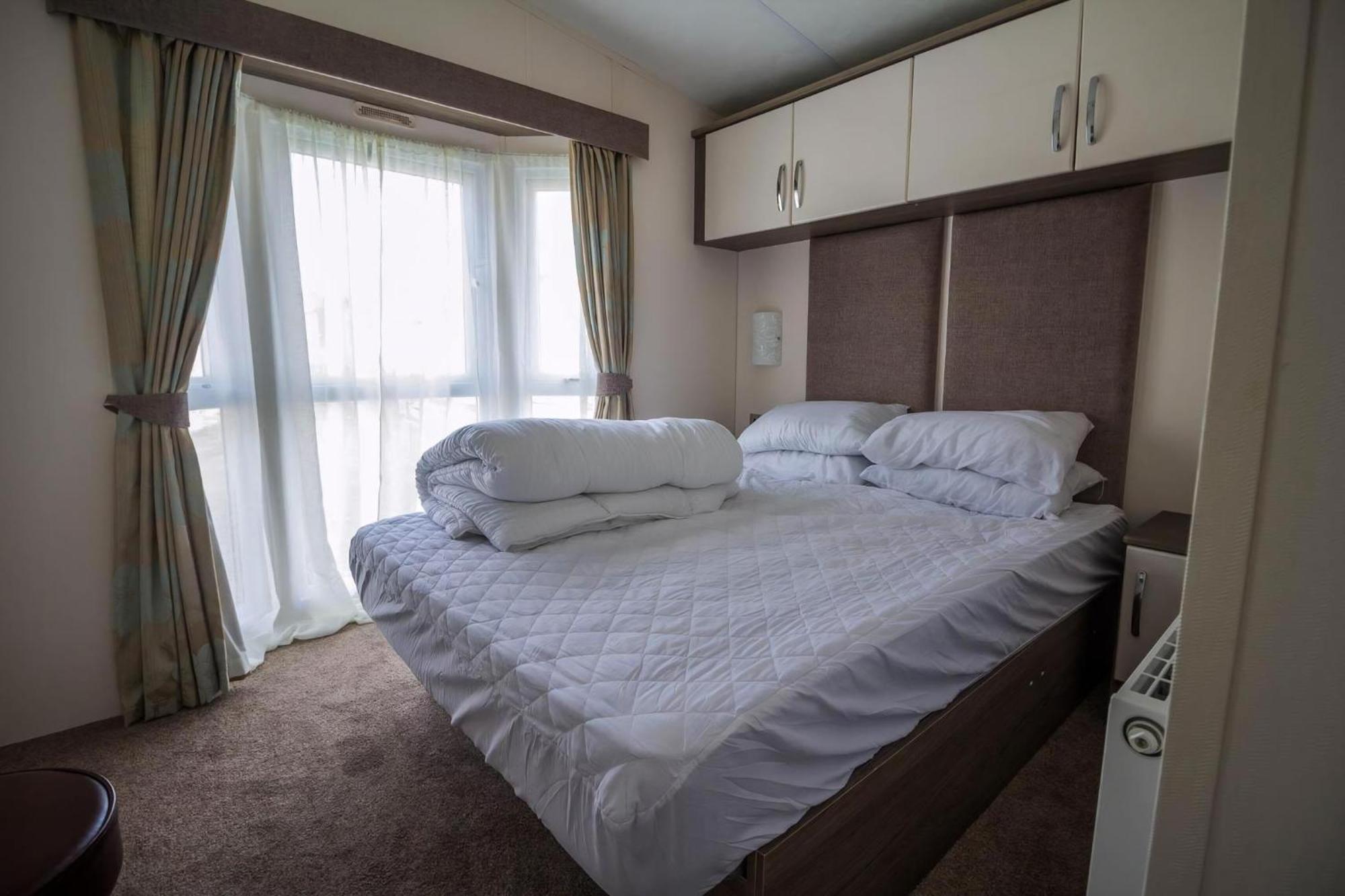 Modern 6 Berth Caravan At Highfield Grange In Essex Ref 26609P Clacton-on-Sea Luaran gambar
